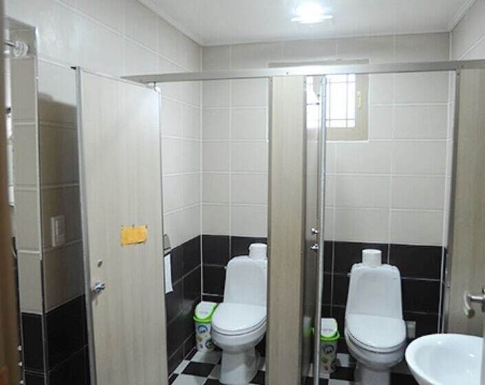 ペンション Jeju Base Camp Guest House