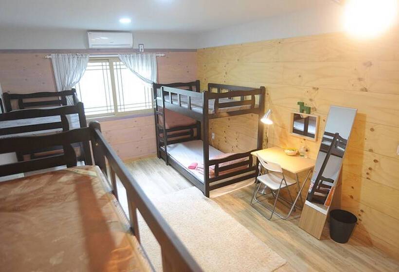 ペンション Jeju Base Camp Guest House