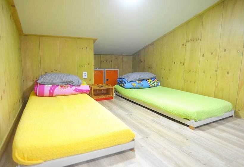 ペンション Jeju Base Camp Guest House