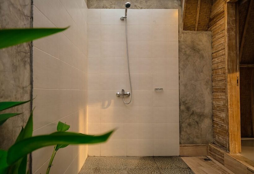 ペンション Puri Sadewa Balangan