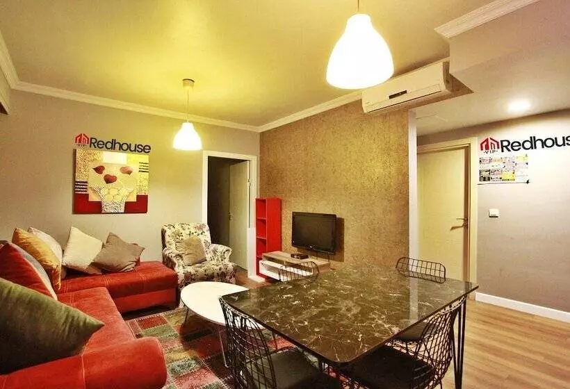 ペンション Red House Vip