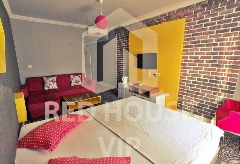 Pensió Red House Vip