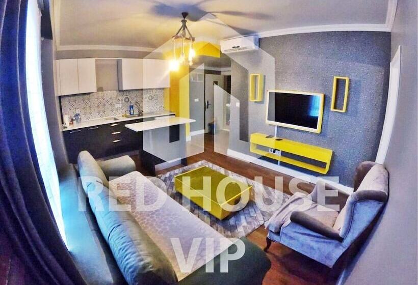 Pensió Red House Vip