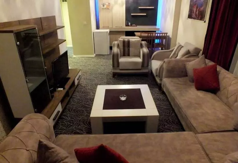 ペンション Red House Vip