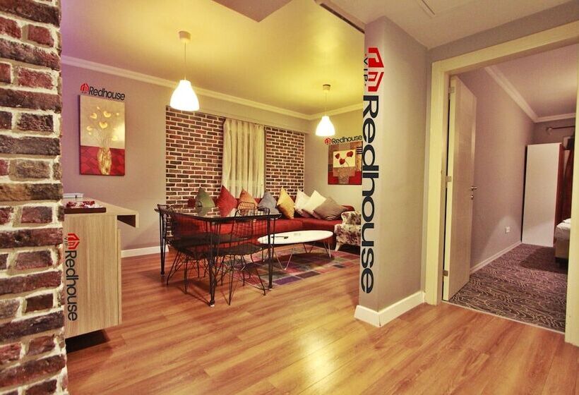 Pensió Red House Vip