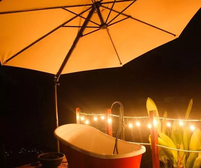 Lomakeskus Nakara Villas & Glamping