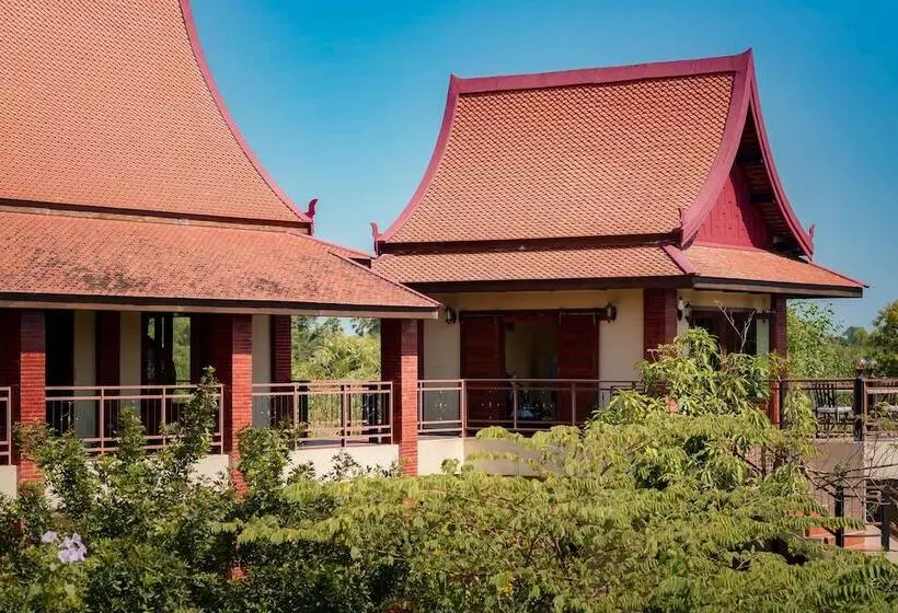 Lomakeskus Nakara Villas & Glamping