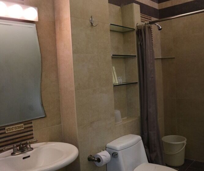 Splash Suites Hotel Laguna