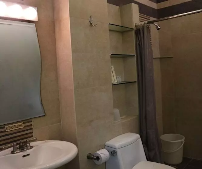 Splash Suites Hotel Laguna