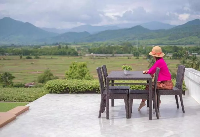 ホテル C View Home