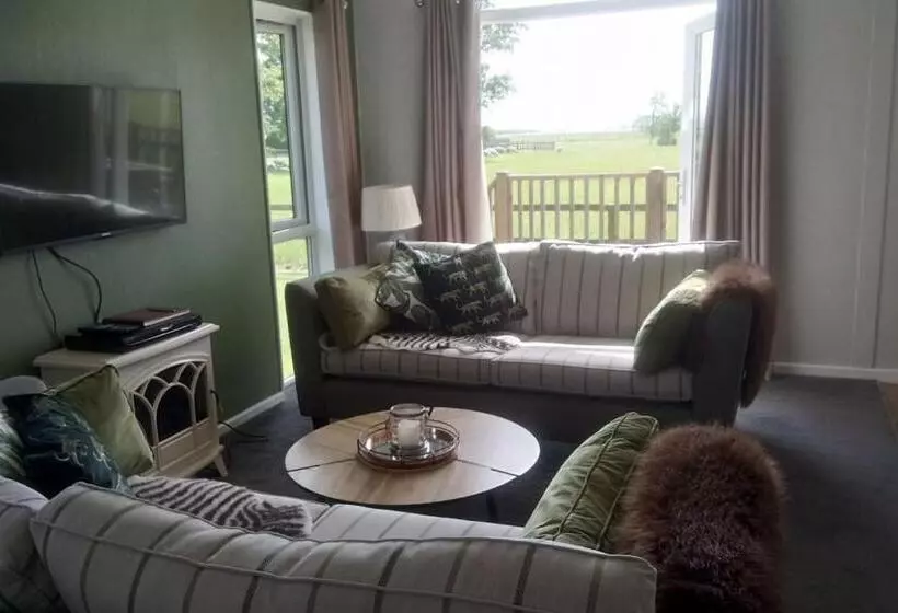 ホテル Puddledock   Luxury Lodge   Romney Marsh, Kent
