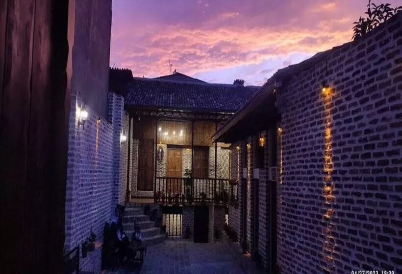 هتل Sarai Khan Gorgan