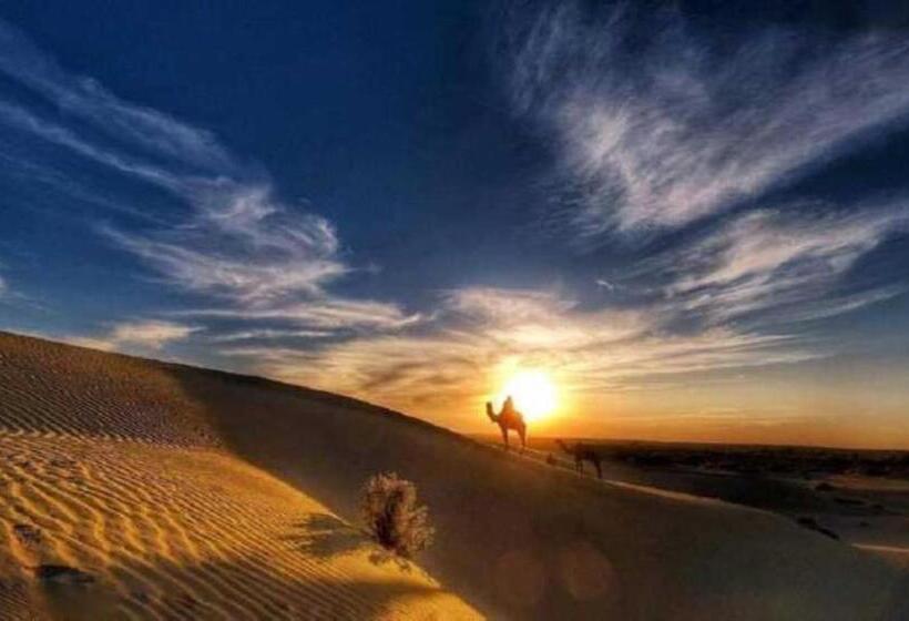 استراحتگاه Desert Dream Royal Camps & Pool