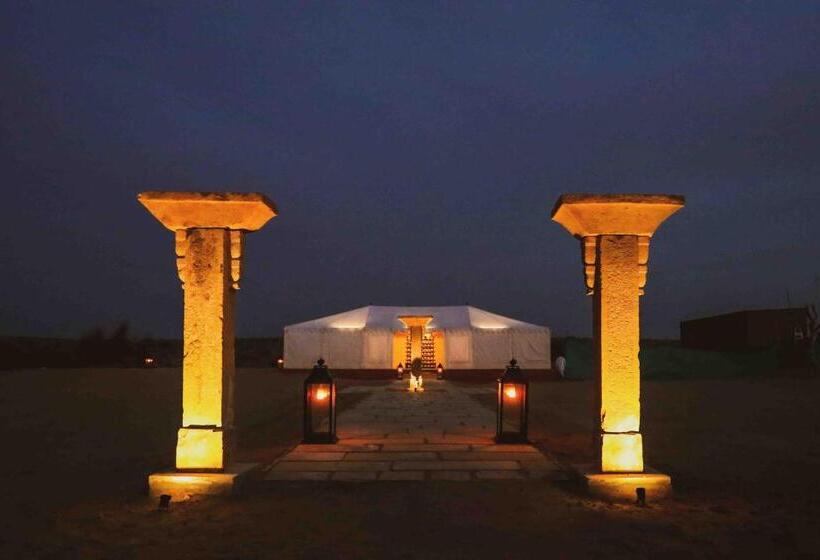 استراحتگاه Desert Dream Royal Camps & Pool