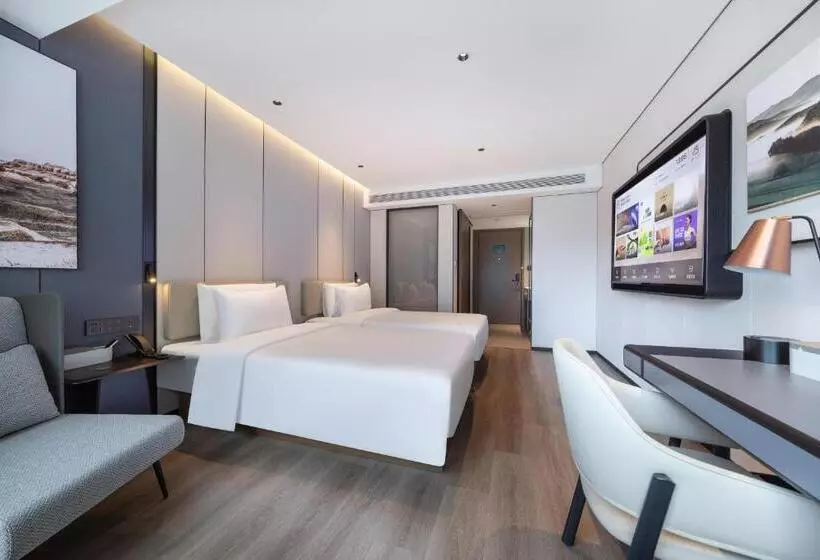 Atour Hotel Guangzhou Zhujiang New Town Taikoo Hui