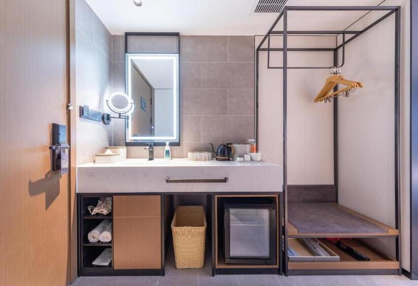 Atour Hotel Guangzhou Zhujiang New Town Taikoo Hui