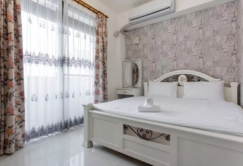تختخواب و صبحانه Ellie's House