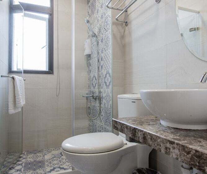 تختخواب و صبحانه Ellie's House