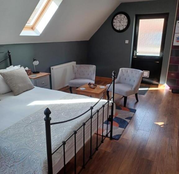 مبيت وإفطار The Bear