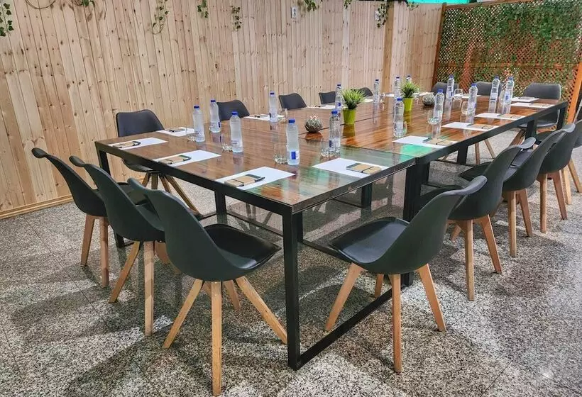 Eco Hotel Toledo