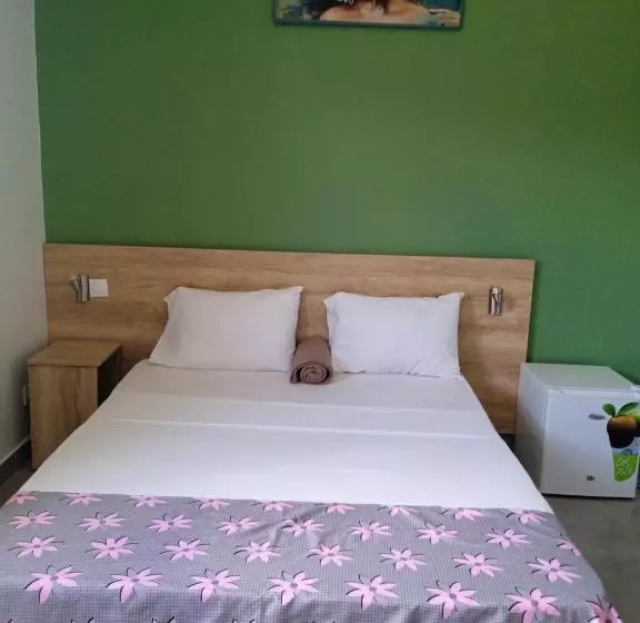 هتل Auberge Du Nord