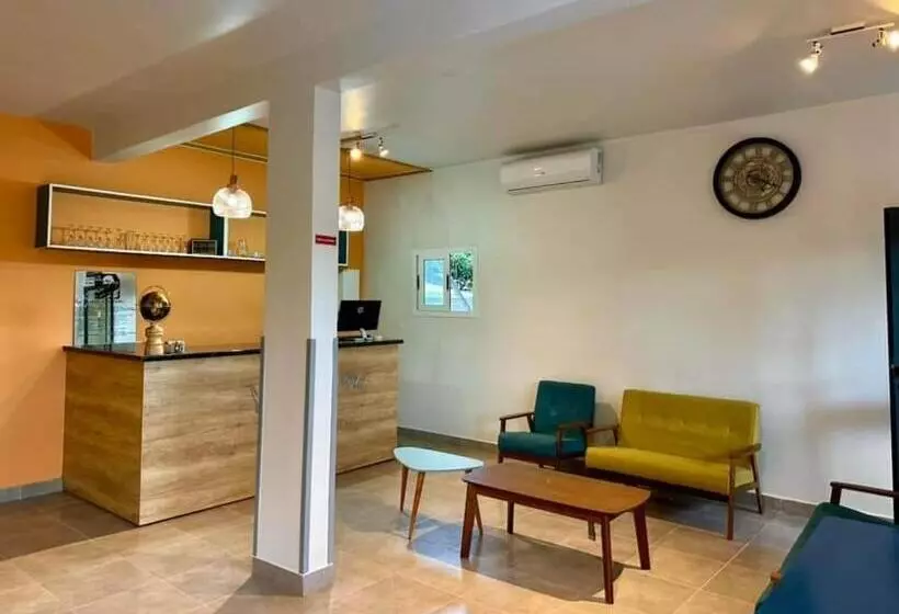 هتل Auberge Du Nord