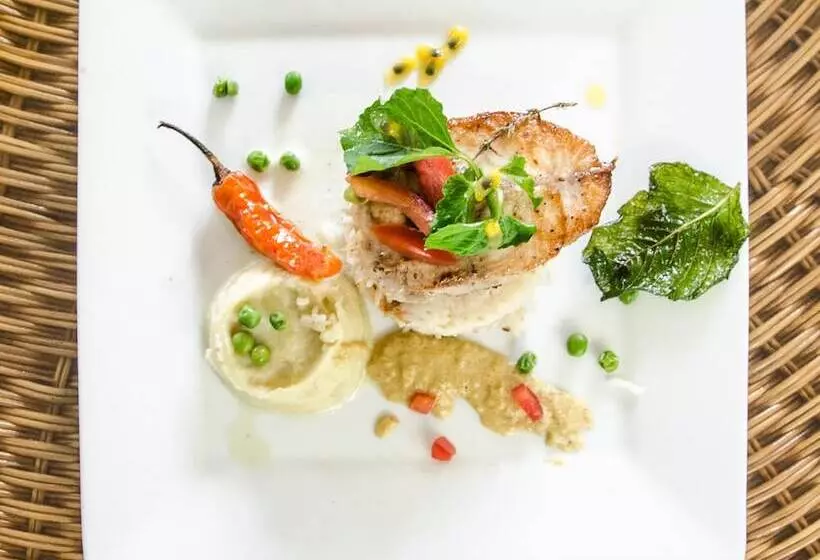 هتل Restaurant Jardin De La Paix