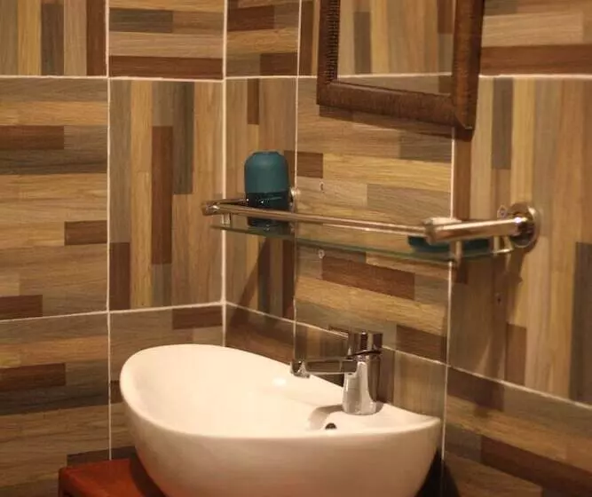 هتل Restaurant Jardin De La Paix