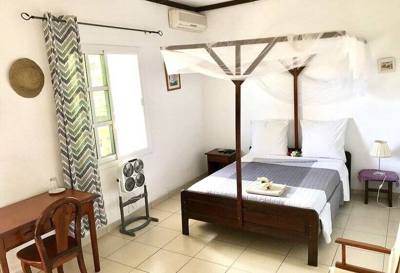 בית מלון כפרי Restaurant Jardin De La Paix