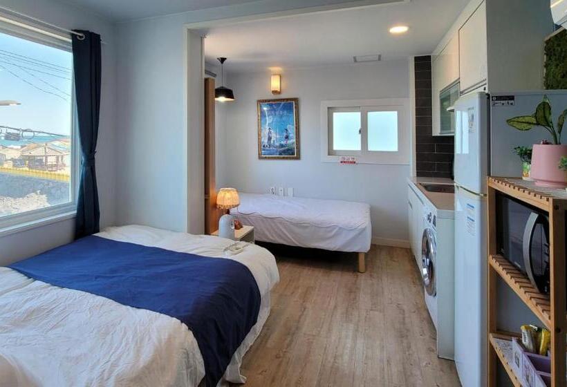 Hotel Sometimes Jeju