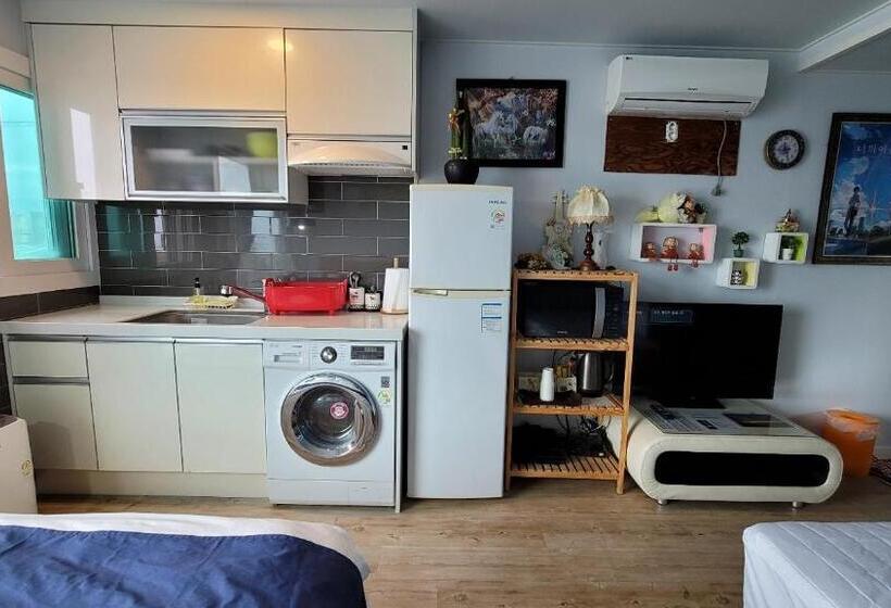 Hotel Sometimes Jeju