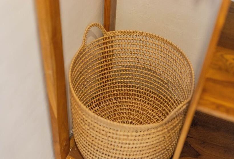 Пансион Frangipani House & Spa By Ecommerceloka