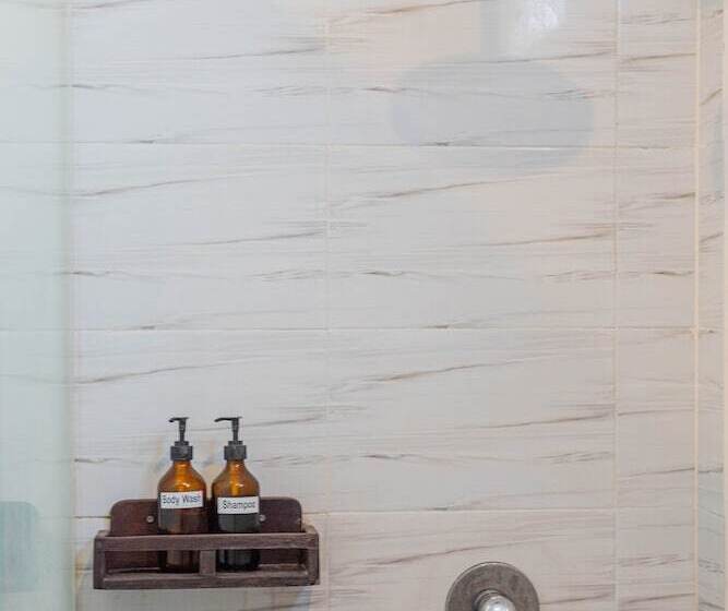 Пансион Frangipani House & Spa By Ecommerceloka