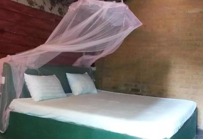 Majatalo Inn On The Bay