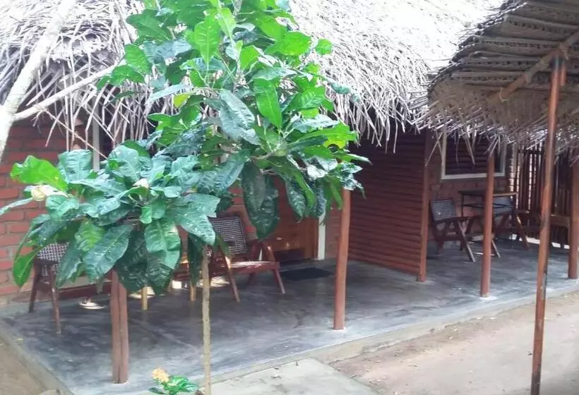 Majatalo Inn On The Bay