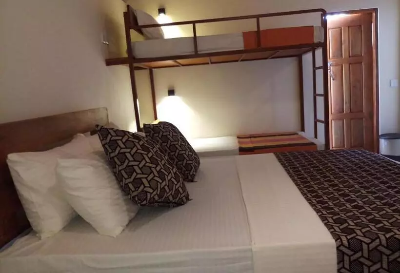 Majatalo Inn On The Bay