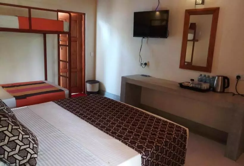 Majatalo Inn On The Bay