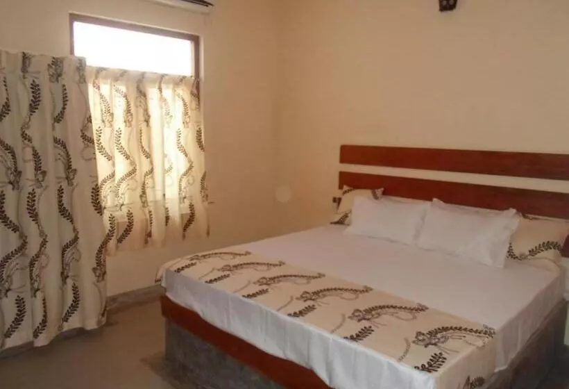 Majatalo Inn On The Bay