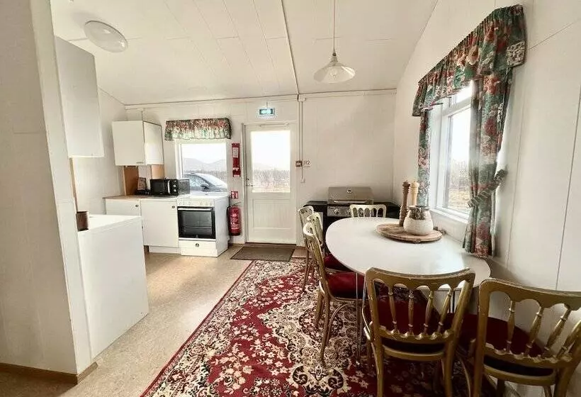 پانسیون Langahlíð Guesthouse