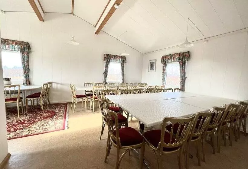پانسیون Langahlíð Guesthouse
