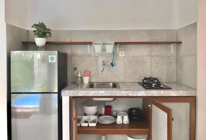 ペンション Rumah Taman Kutuh