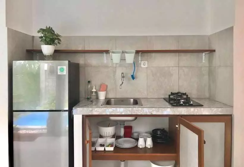 ペンション Rumah Taman Kutuh