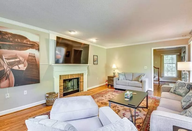 Anderson Retreat: Private Dock, Kayaks, Fire Pit!