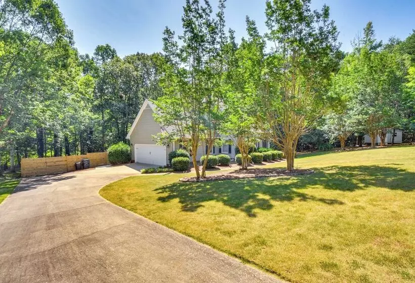 Anderson Retreat: Private Dock, Kayaks, Fire Pit!