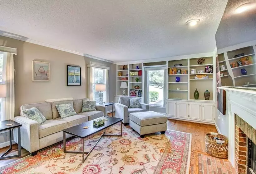 Anderson Retreat: Private Dock, Kayaks, Fire Pit!