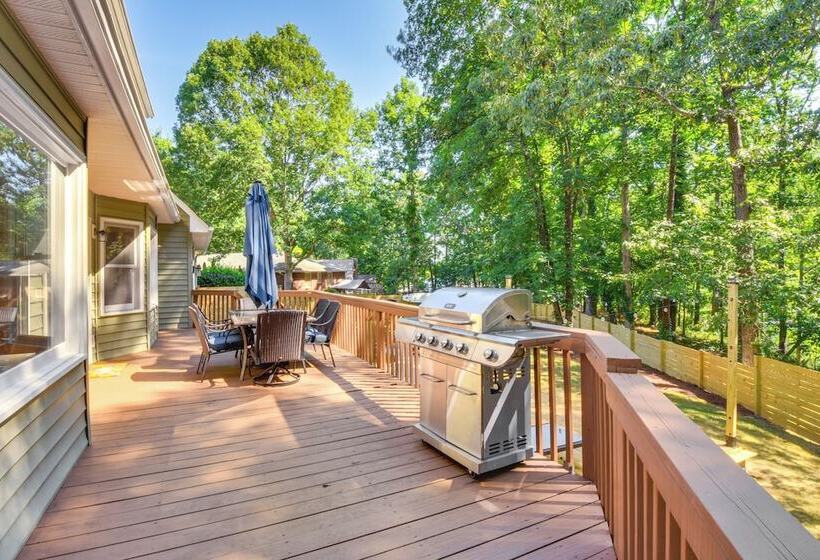 Anderson Retreat: Private Dock, Kayaks, Fire Pit!