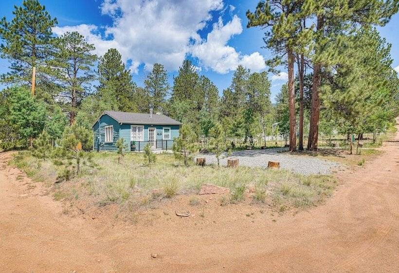 Patio & Hot Tub: Cozy Cabin Retreat In Bailey!