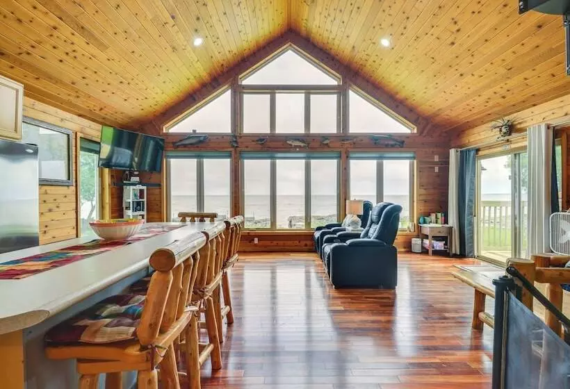 Lakefront Views & Private Yard: Three Mile Bay Gem