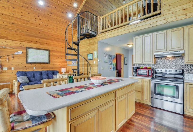 Lakefront Views & Private Yard: Three Mile Bay Gem