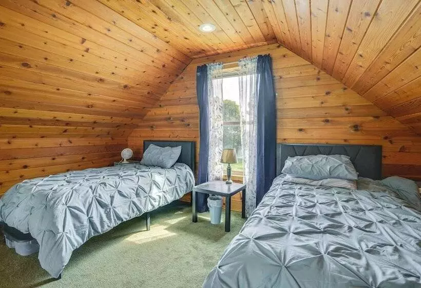 Lakefront Views & Private Yard: Three Mile Bay Gem